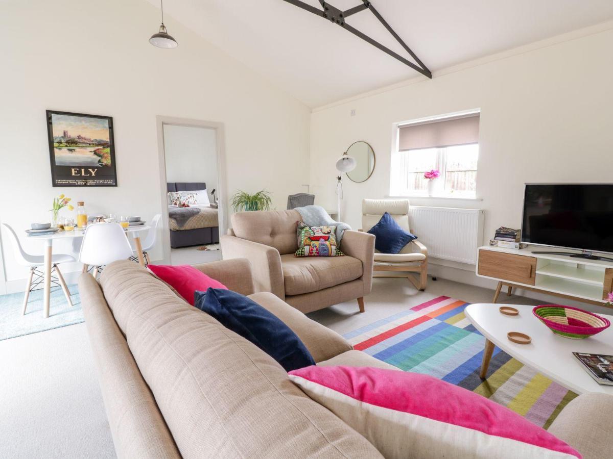 Oak Cottage At Gravel Farm Stretham Luaran gambar